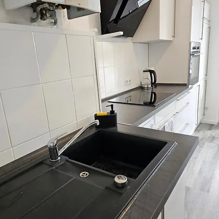 Apartament Chris - Minto *