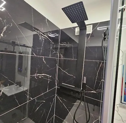 Chris - Minto 公寓 *